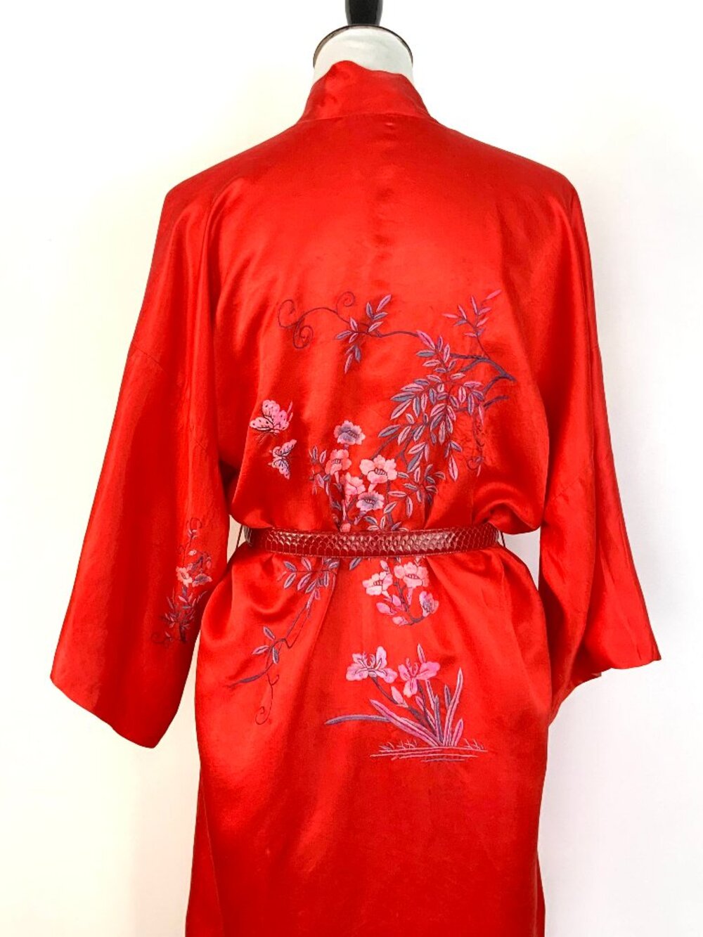 Vintage 50s - 60s Silk Layered Red Embroidered Kimono Robe Sz M - Picture 8 of 16